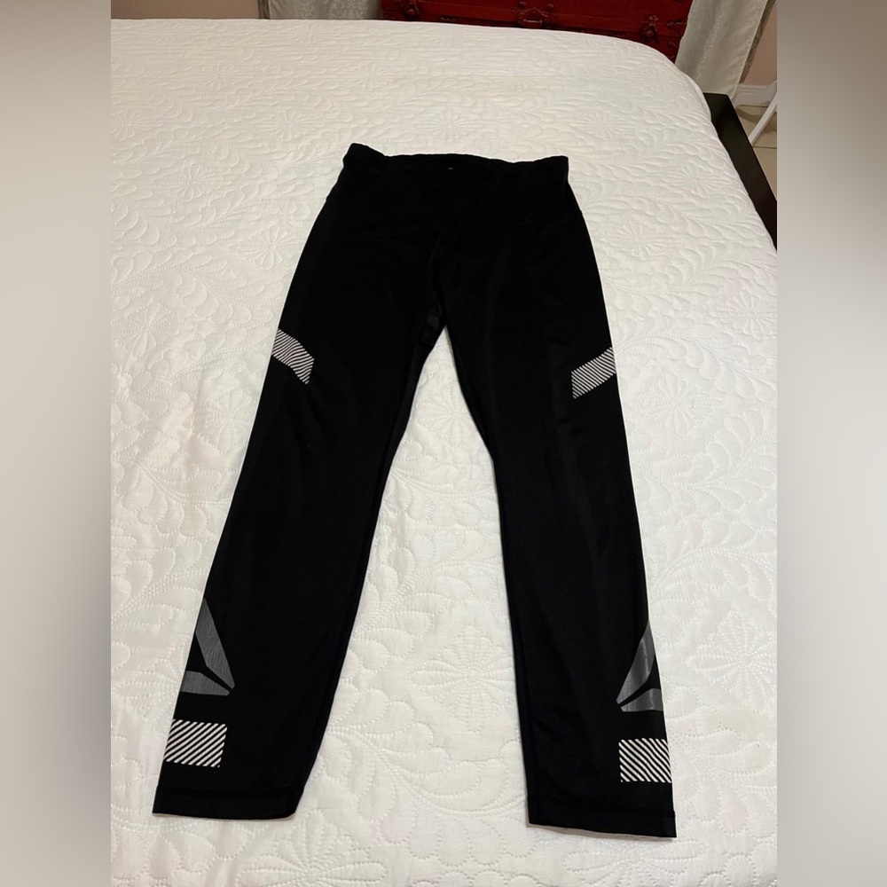 (18) Reebok Black Athletic Leggings with Reflective Accents